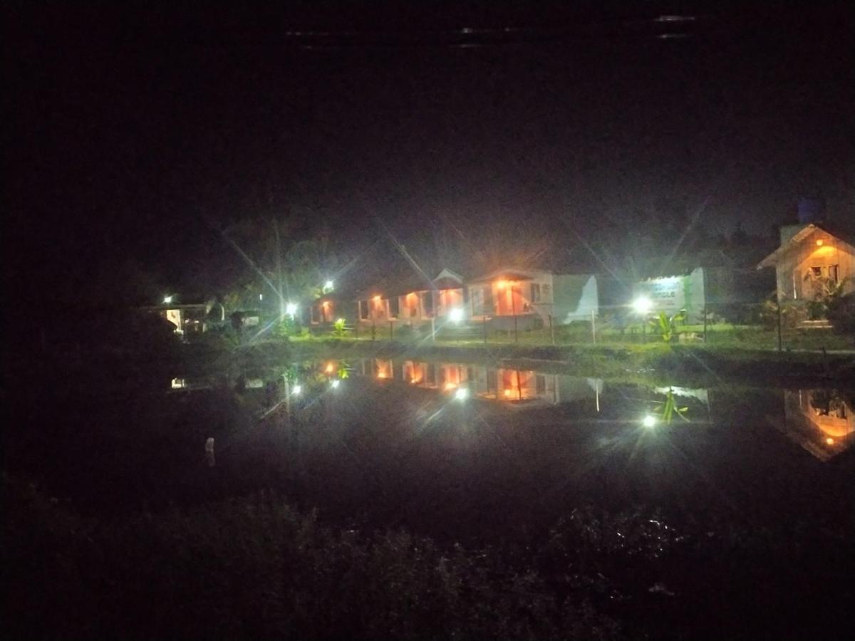 Gosāba Sundarban Jungle Mahal Resort מראה חיצוני תמונה